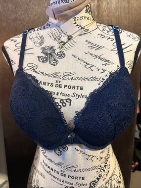 Navy Lace Push-Up Bra - Victoria Secret